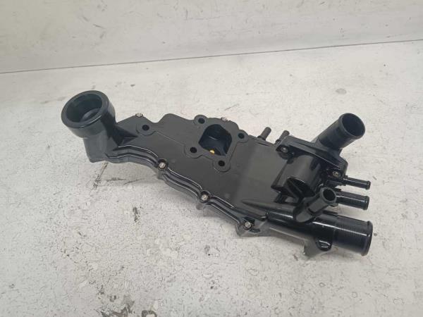 BOITIER DU THERMOSTAT PEUGEOT/CITROEN/FIAT/SUZUKI/HYUNDAI - Vue 3